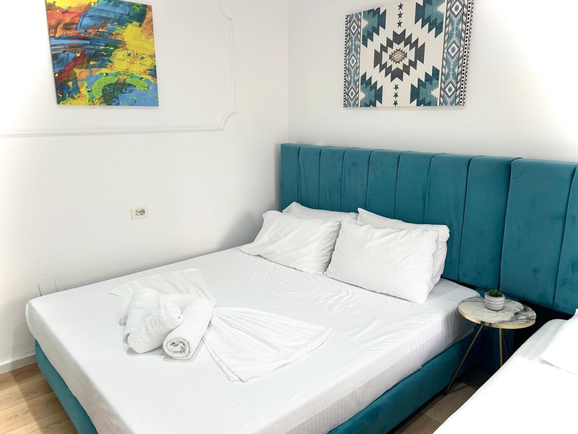 Tirana Square Hotel Ngoại thất bức ảnh